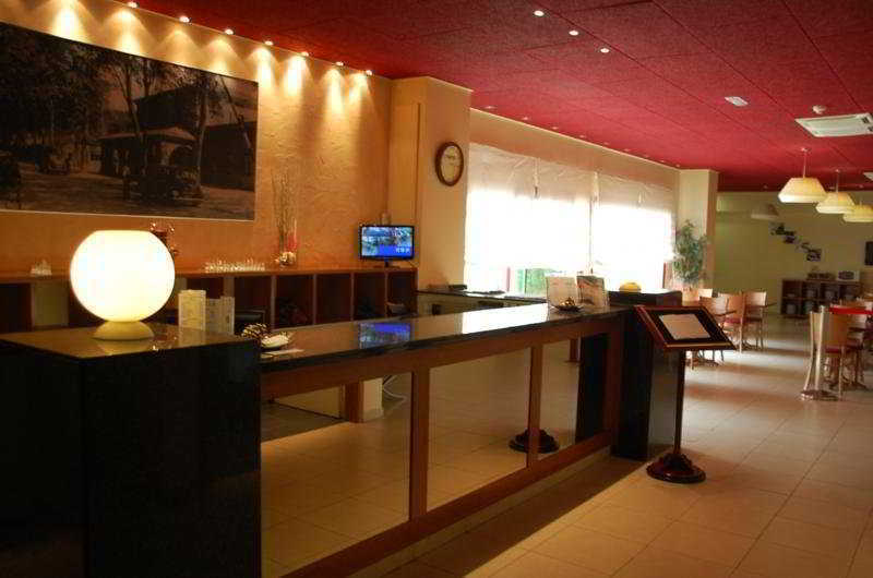 Hotel Jonquera 3*