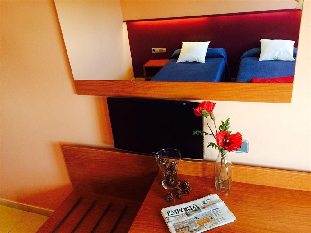 Jonquera Hotel 3*
